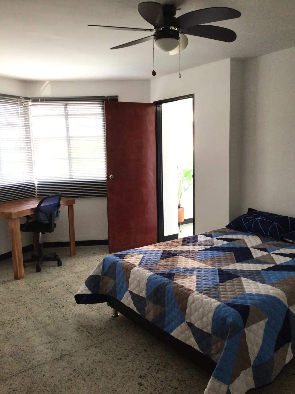 Habitación acogedora en Laureles baño privado #201-3