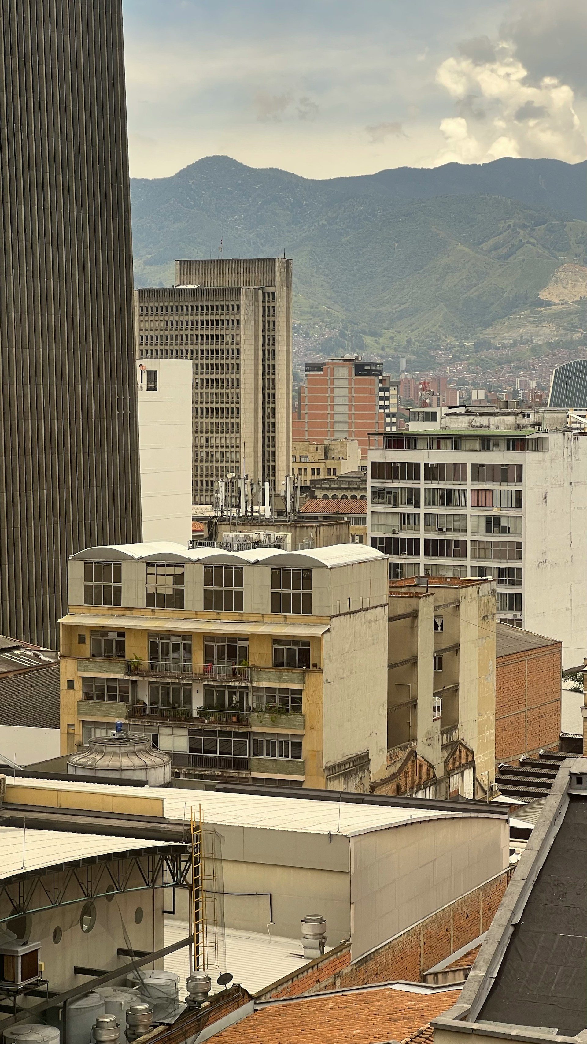Apartment buildings in Medellín Colombia available for rent