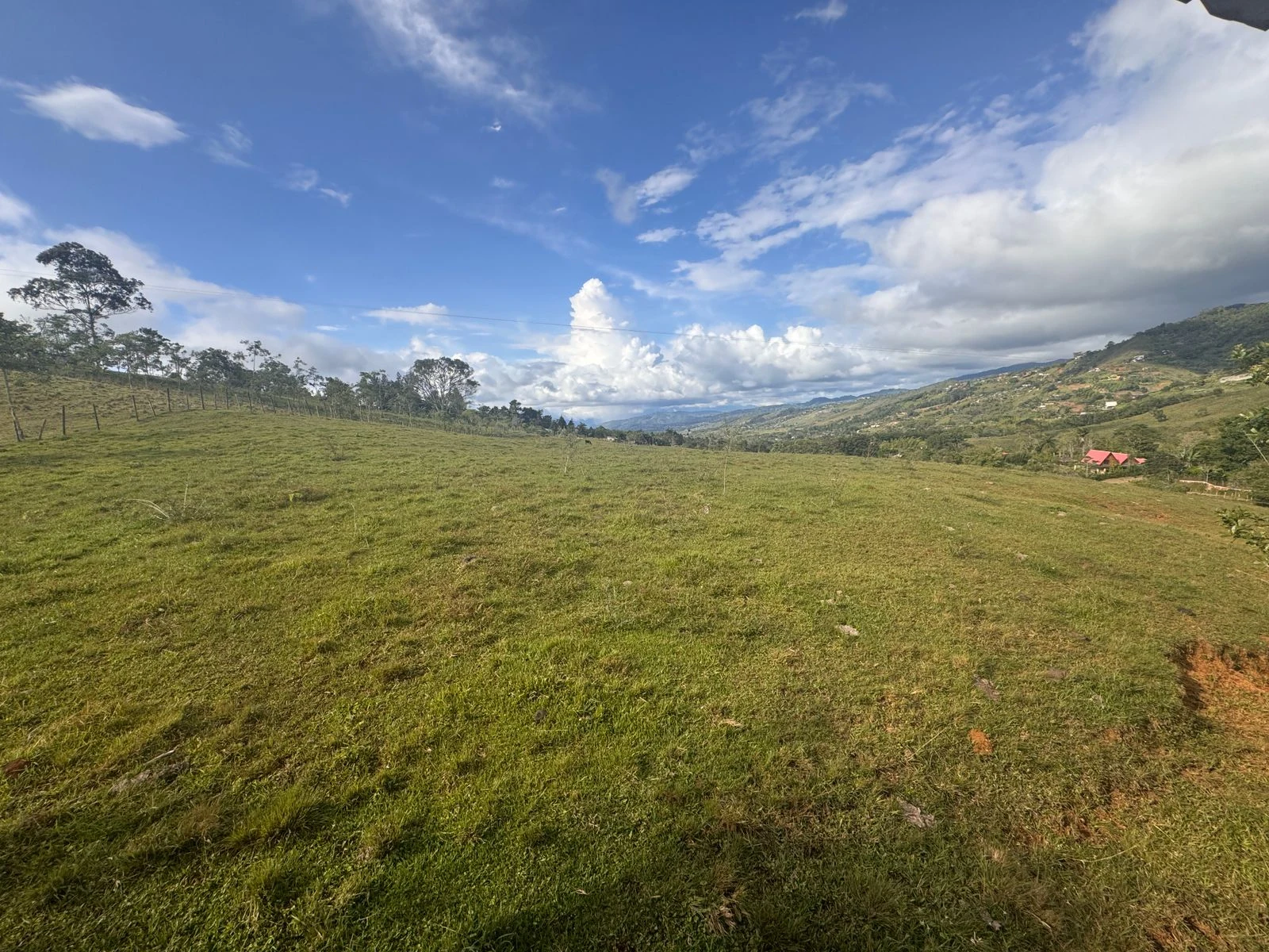 Parcela agrícola 2.670 m² con casa de 132 m² en Cali, linderos a carretera - 4