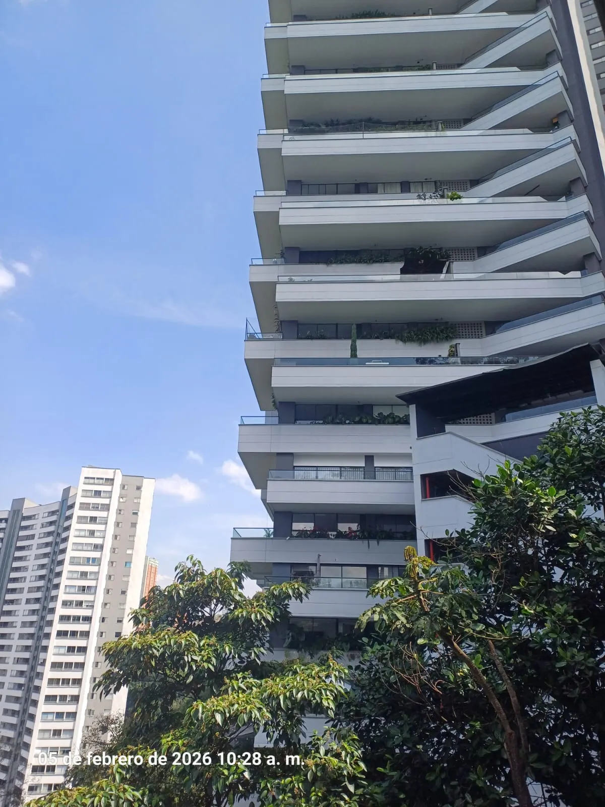 VENDO APARTAMENTO CON VISTA A TODA LA CIUDAD - 3