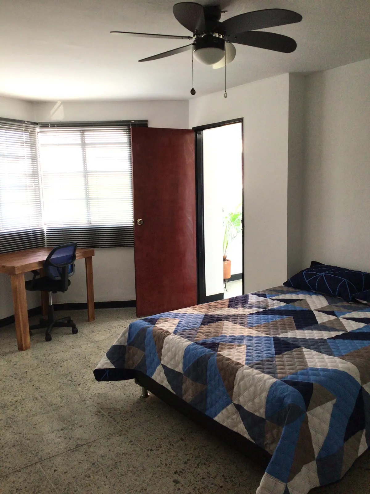 Habitación acogedora en Laureles baño privado #201-3