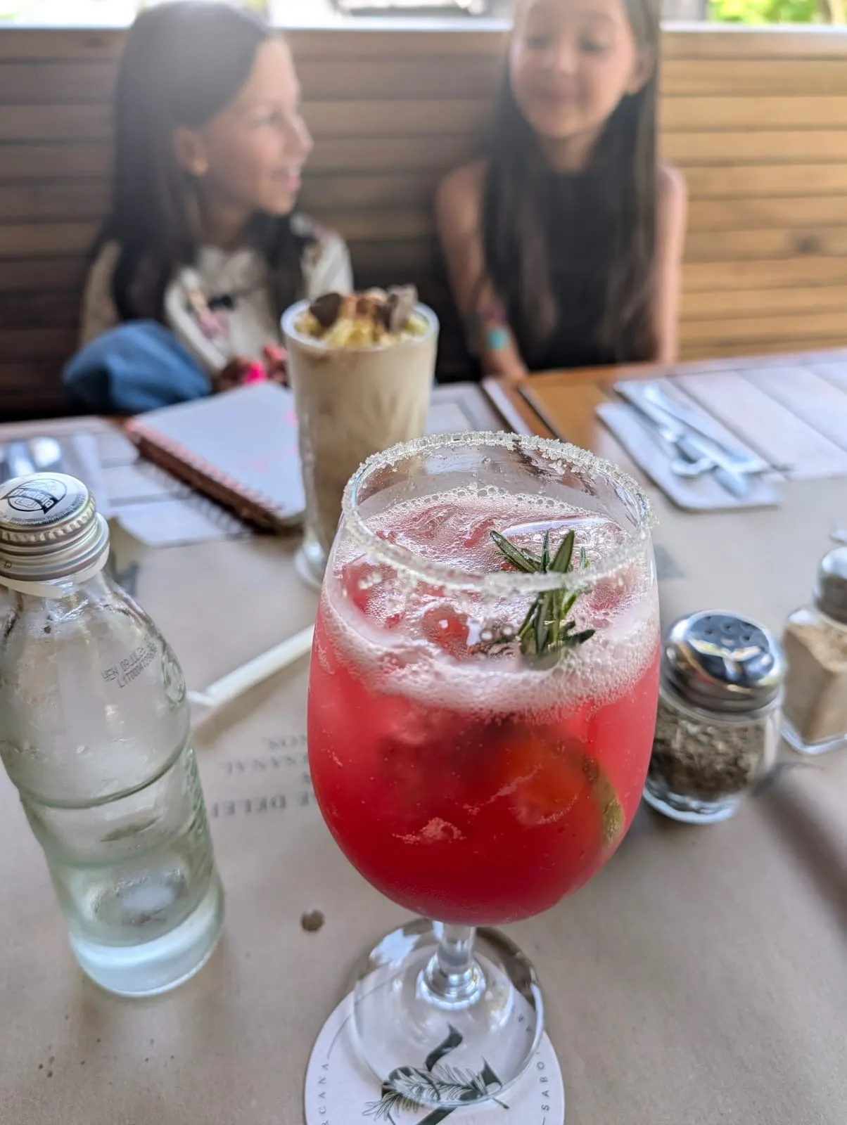 Influenciadora Colombiana Femenina - 2