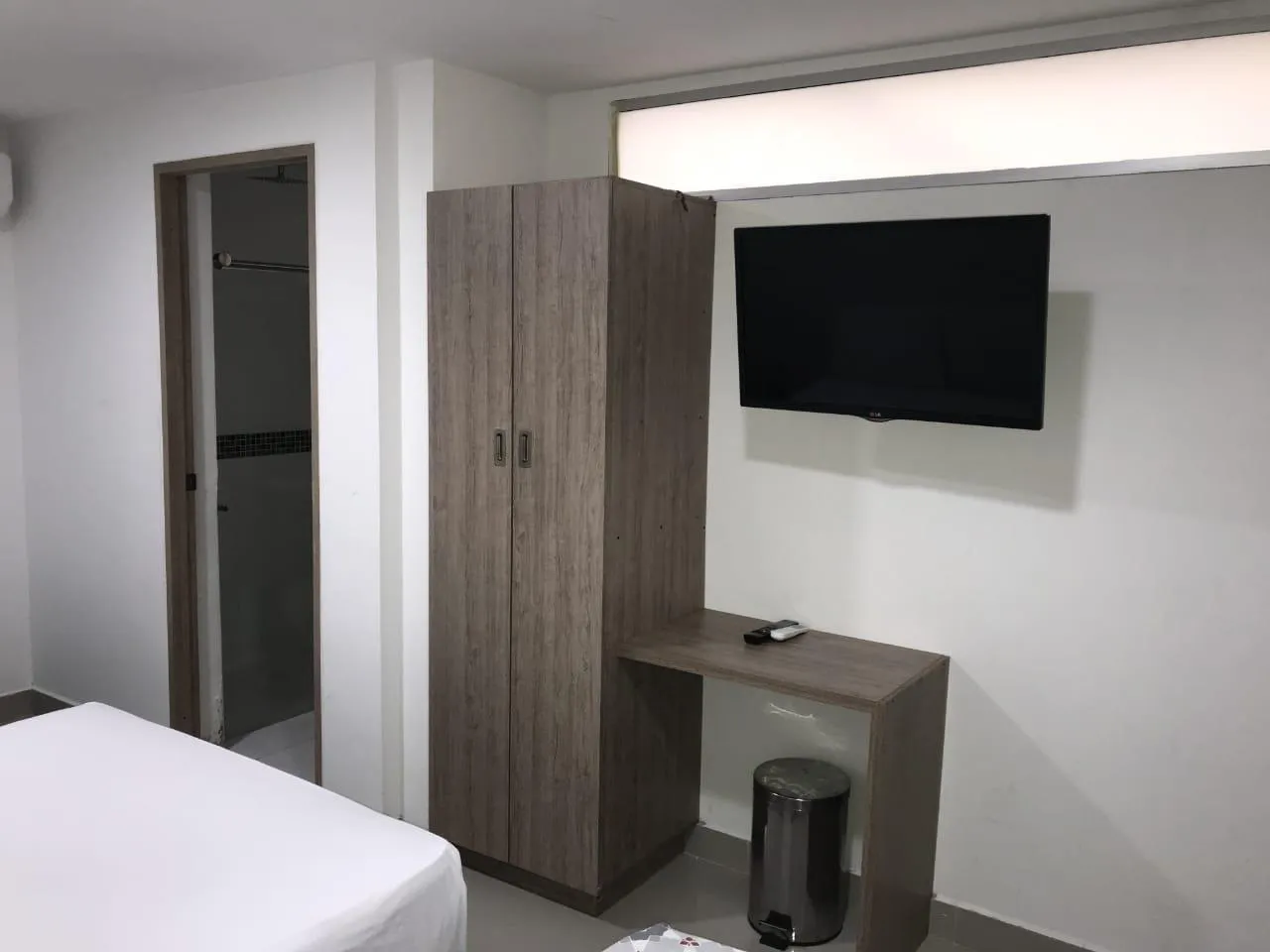 VENDO APARTAHOTEL EN LAURELES-MEDELLÍN - 4