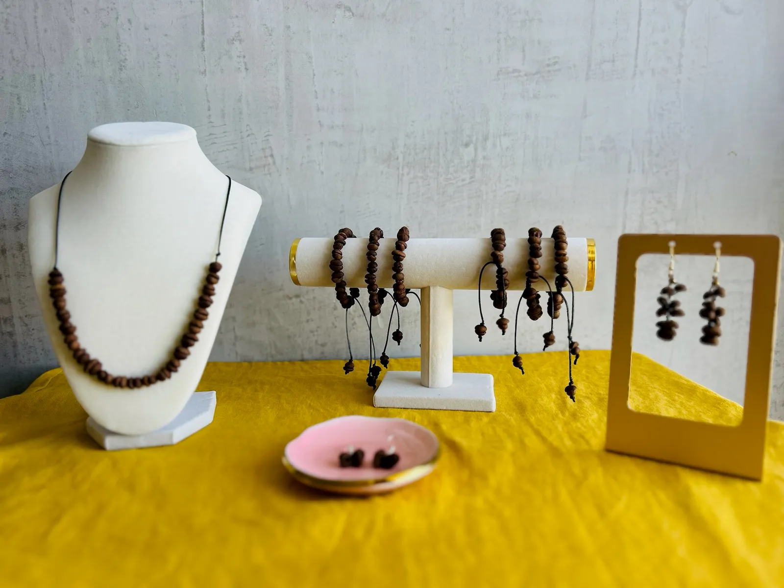 ✨*CREA TU PROPIA EXPERIENCIA DE JOYERÍA DE CAFÉ EN MEDELLÍN* ✨