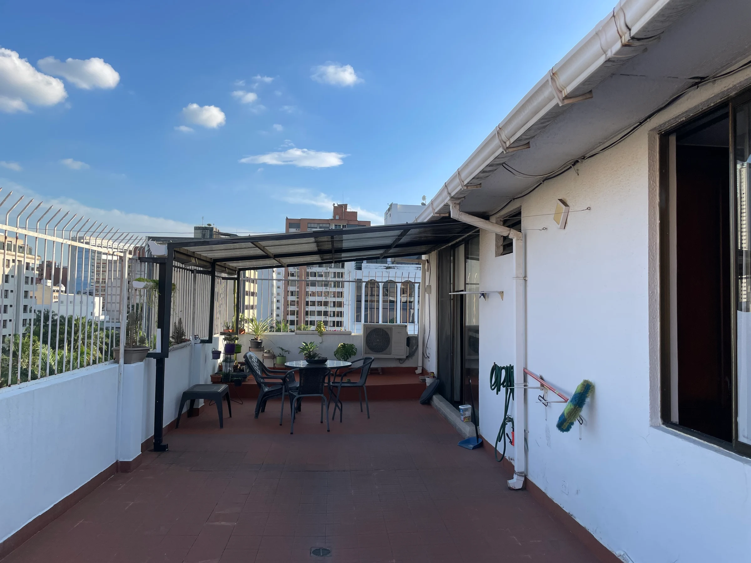 Apartamento en Versalles, Cali - 154 m², 1 recámara, 3 baños, terraza amplia - 4